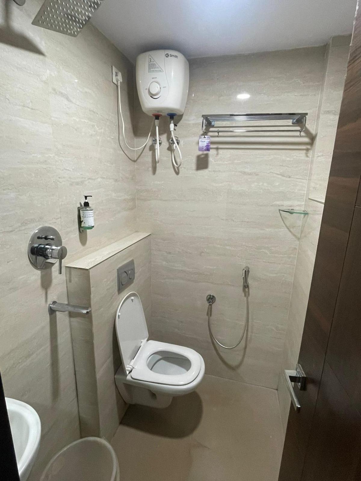 The Butterfly Luxury Serviced Apartments Βιζαχαπατνάμ Εξωτερικό φωτογραφία