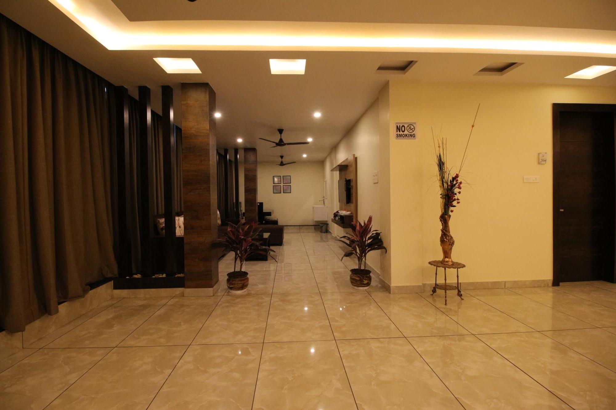 The Butterfly Luxury Serviced Apartments Βιζαχαπατνάμ Εξωτερικό φωτογραφία